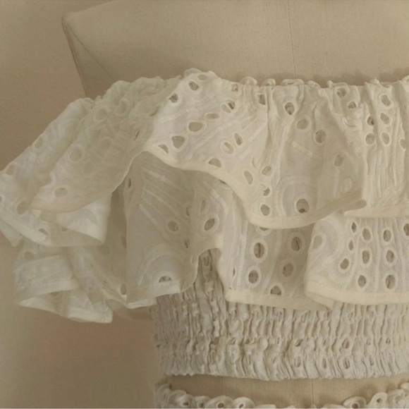 NEW💫CASA B| Florence Ruffled Broderie Anglaise Off Shoulder White Eyelet Set - Picture 8 of 9